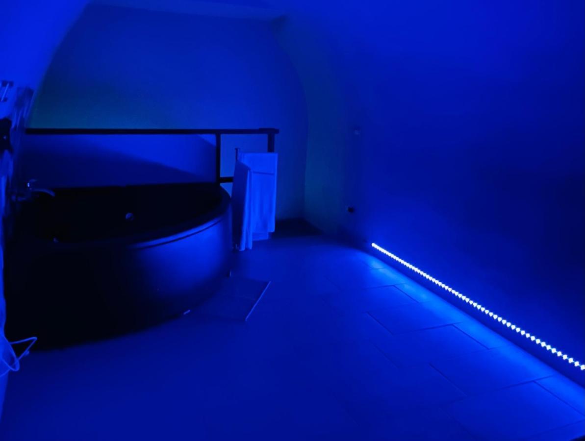 Lad 75 Apartment Napoli Bagian luar foto
